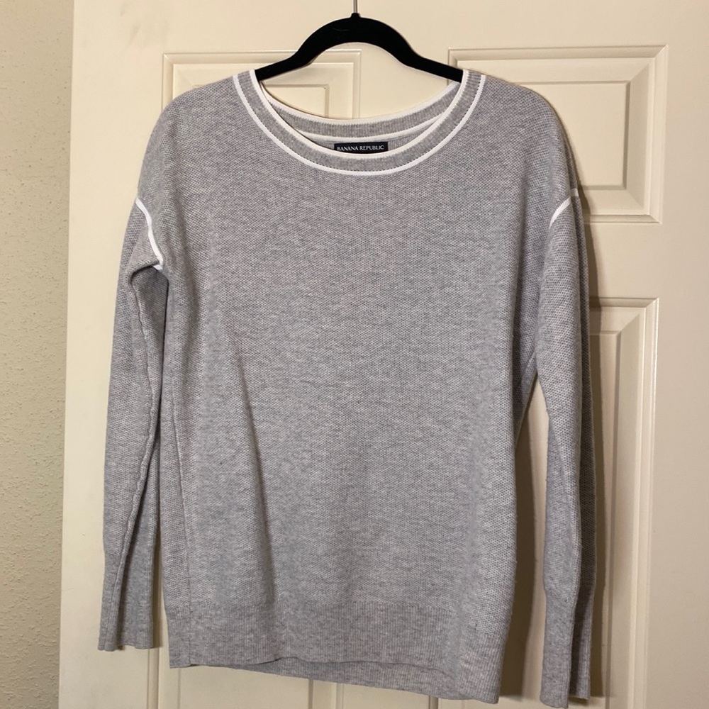 Banana Republic sweater fine Italian yarn size small